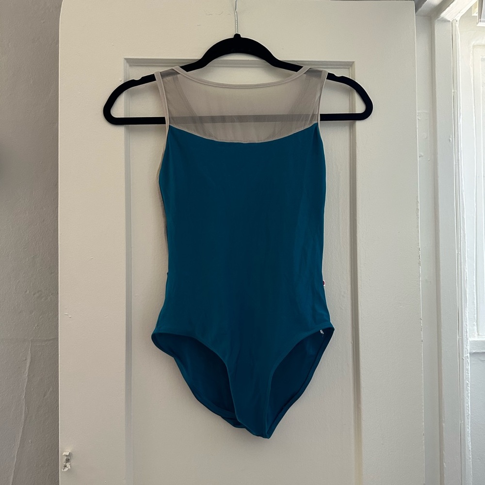 Mesh yumiko leo